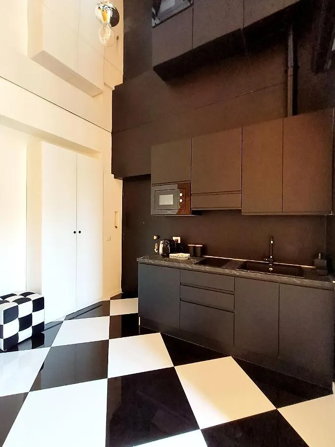 Wonderland Apartment In Milan Shopping Area, Ac, Wifi And Subway