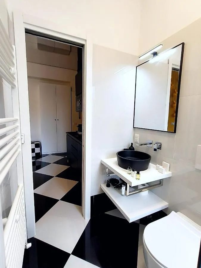 Wonderland Apartment In Milan Shopping Area, Ac, Wifi And Subway