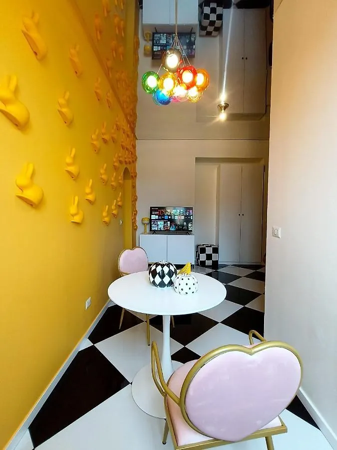 Wonderland Apartment In Milan Shopping Area, Ac, Wifi And Subway